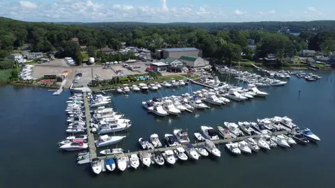 Marina: widok z kamery